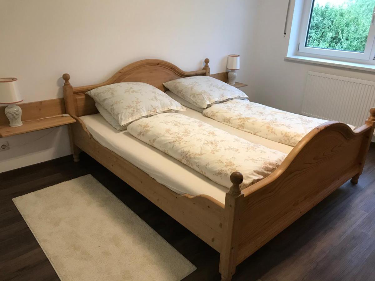 Ferienwohnung „Frosch“ Neukirchen-Balbini Dış mekan fotoğraf
