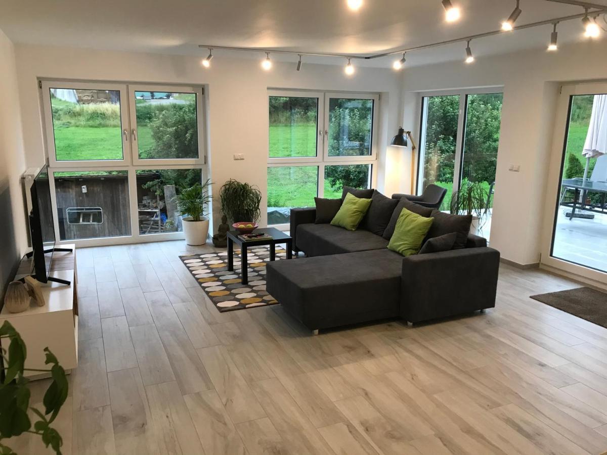 Ferienwohnung „Frosch“ Neukirchen-Balbini Dış mekan fotoğraf